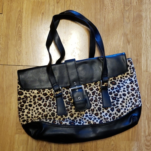unbranded Handbags - Y2K leopard print buckle snap purse